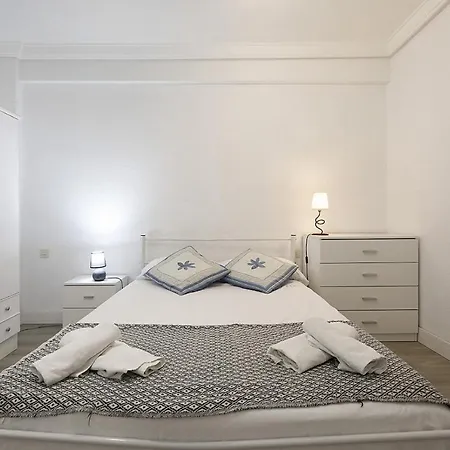 Precioso Piso Centrico Con Aparcamiento Gratuito *